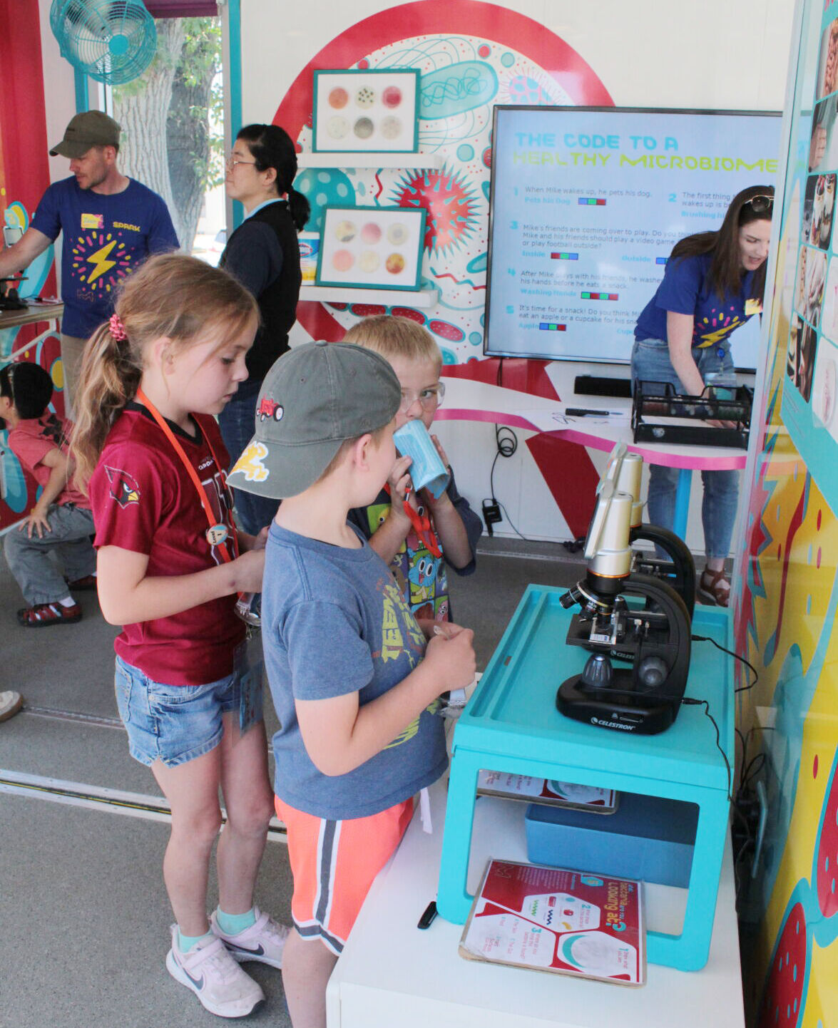 Children in the Curiosity Cube at Albany County Public Library
